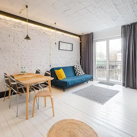 Saska Kepa Unique Apartment